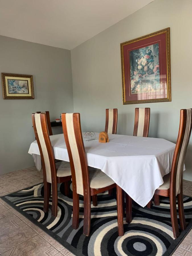 Derick'S Inn Piarco Εξωτερικό φωτογραφία